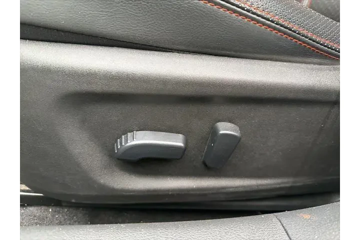 $21124 : Nissan Altima 2024 2.5 SR 4d image 10