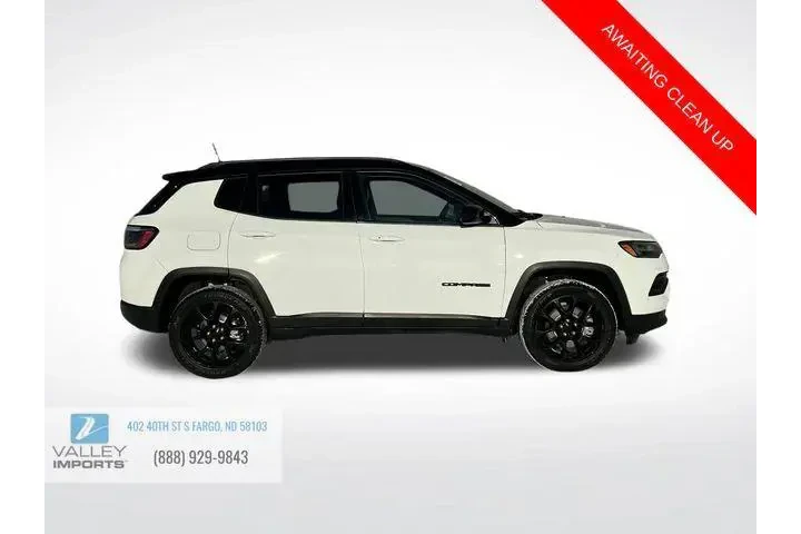 $24034 : Jeep Compass 2023 4x4 Latitu image 2