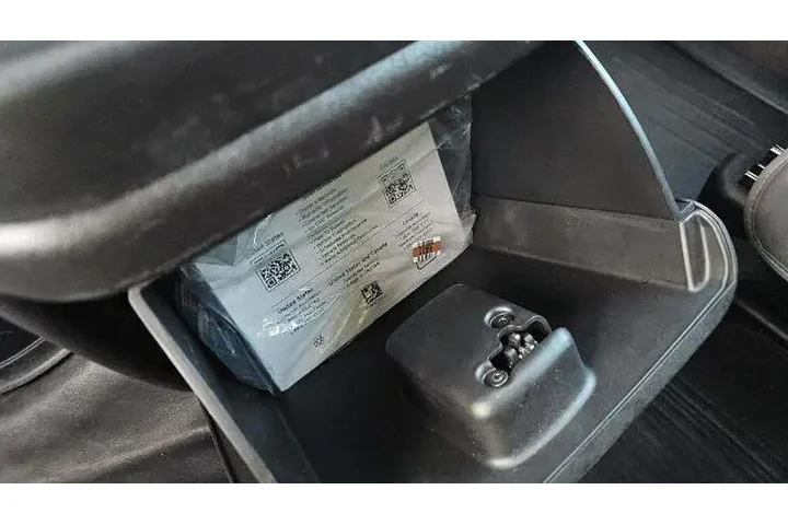 $28000 : GMC Savana 2023 2500 3dr Car image 6