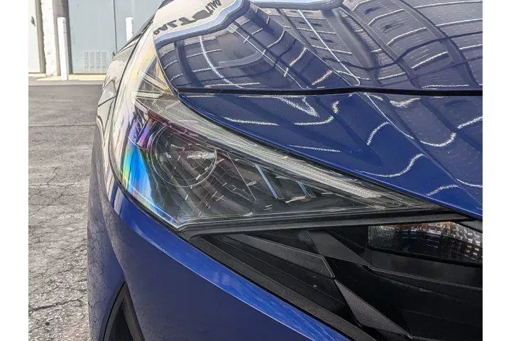 $18977 : Hyundai ELANTRA 2023 SEL 4dr image 6