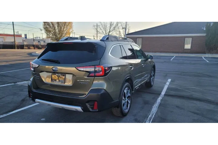 $22700 : 2020 Outback Touring image 9