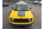$8995 : 2016 Renegade thumbnail