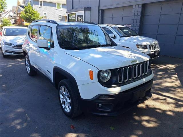 $12375 : 2018 JEEP RENEGADE image 6