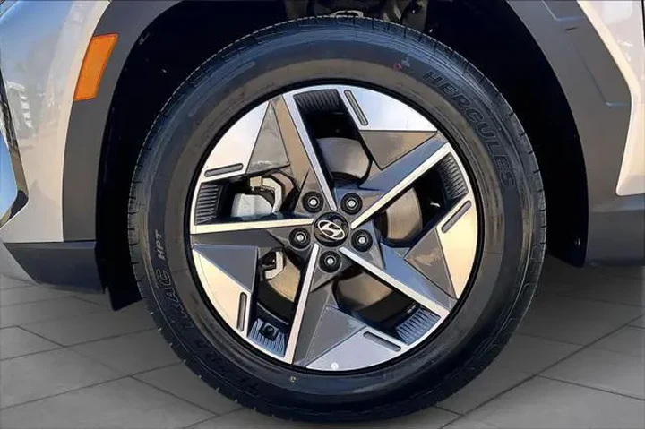 $23995 : Hyundai TUCSON 2025 SEL 4dr image 10