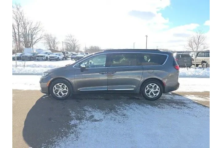 $26500 : Chrysler Pacifica 2023 Limit image 4