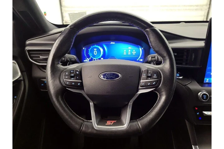 $31998 : Ford Explorer 2020 AWD ST 4d image 10