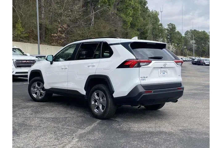 $26490 : Toyota RAV4 2024 XLE 4dr SUV image 6