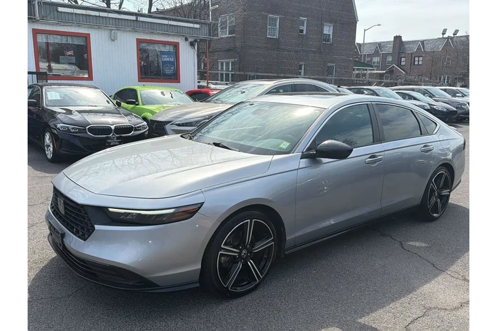 $24990 : Honda Accord Hybrid 2023 Spo image 3