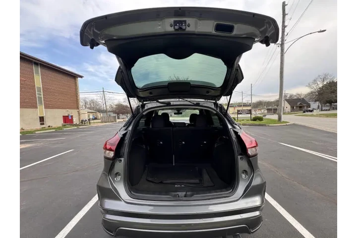 $10999 : 2021 Kicks SR image 7