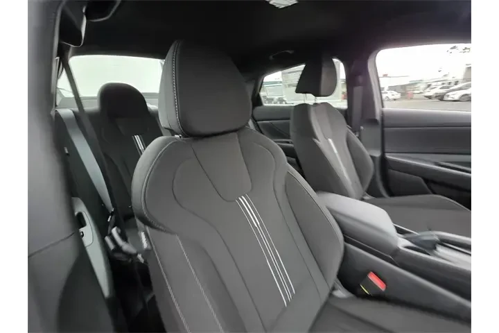 $20500 : Hyundai ELANTRA 2025 SEL Spo image 10