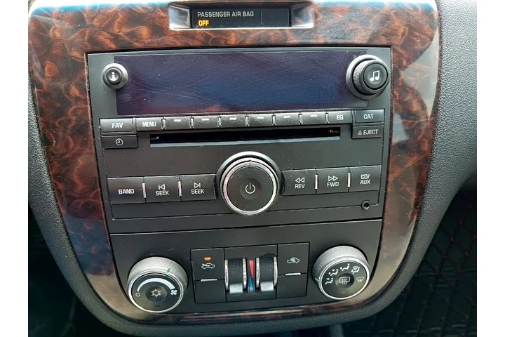 $3000 : 2013 Impala LT FLEET image 10
