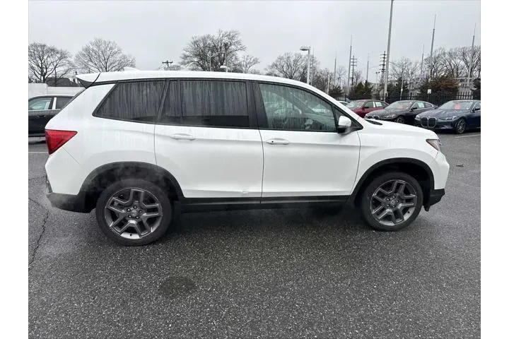 $29943 : Honda Passport 2023 AWD EX-L image 2
