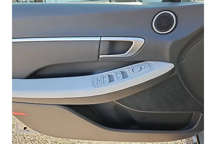 $29039 : Hyundai SONATA 2024 SEL 4dr image 10