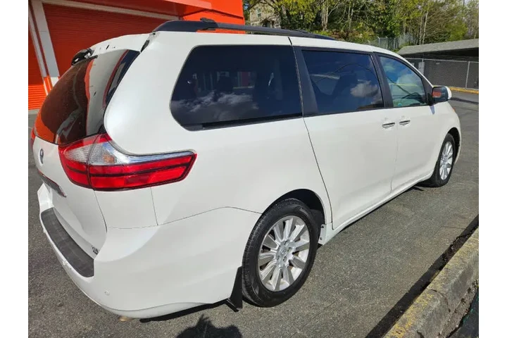 $18999 : 2015 Sienna XLE Premium 7-Pas image 8