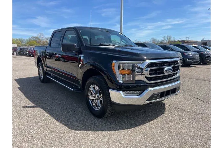 $37975 : Ford F-150 2023 4x4 XL 4dr S image 3