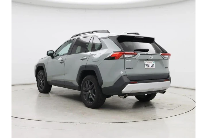 $34998 : Toyota RAV4 2022 AWD Adventu image 2