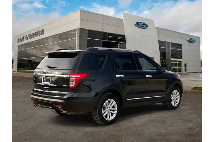 $12975 : Ford Explorer 2015 AWD XLT 4 image 5