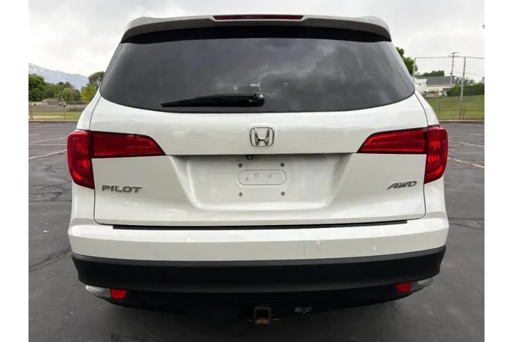 $15900 : 2016 Pilot EX-L image 9