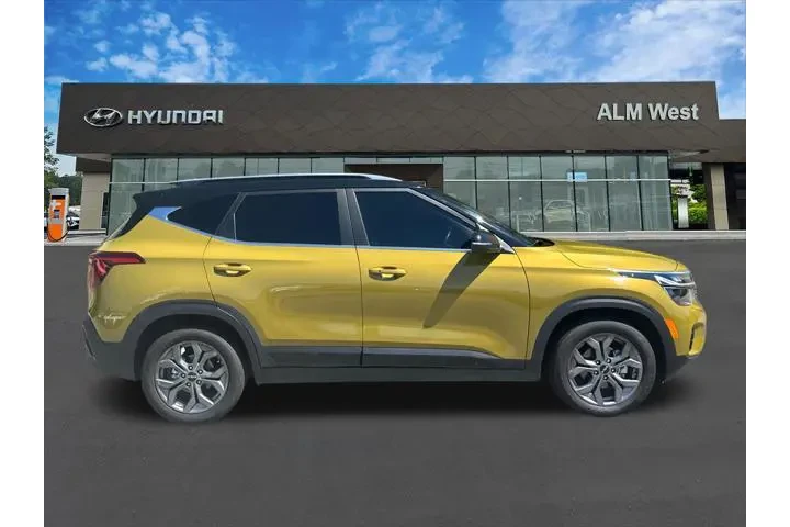 $19320 : Kia Seltos 2024 S 4dr SUV image 6