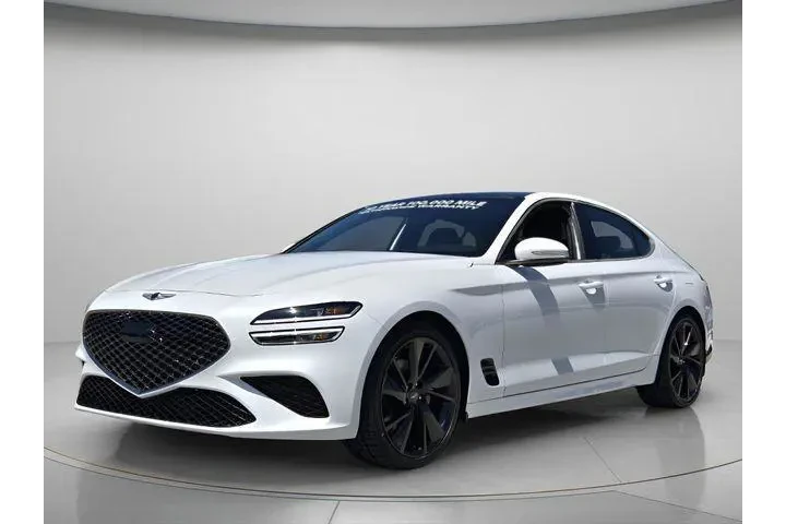 $30261 : Genesis G70 2023 2.0T 4dr Se image 1