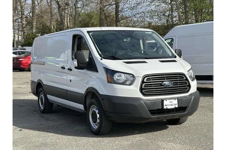 $26450 : Ford Transit 2018 350 3dr SW image 4