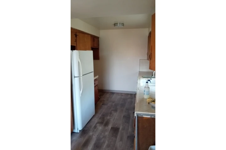 $2100 : Apartamento en Inglewood image 1
