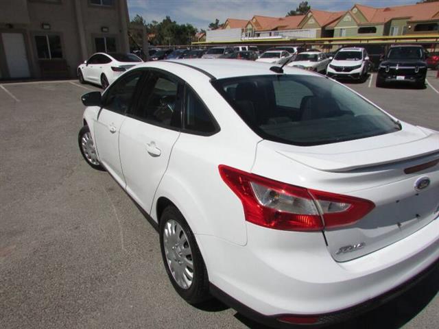 $5995 : 2013 Focus SE image 4