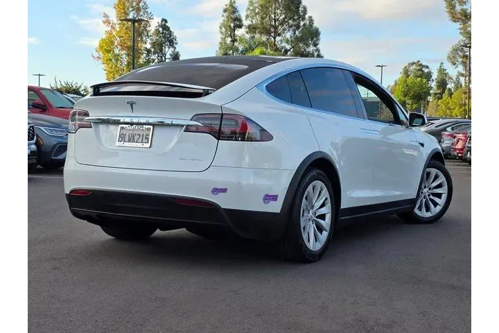 $31995 : Tesla Model X 2019 AWD Long image 5