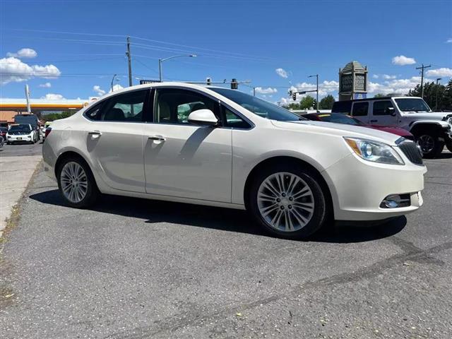 2013 BUICK VERANO image 4