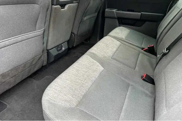 $29897 : Ford F-150 2023 4x2 XL 4dr S image 10