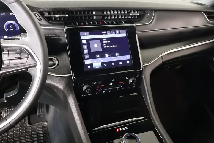 $30789 : Jeep Grand Cherokee 2023 4x4 image 5