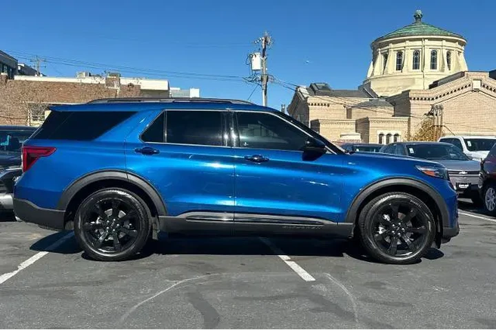 $31900 : Ford Explorer 2023 ST-Line 4 image 3