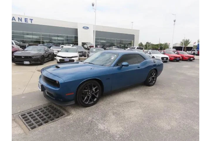 $36999 : Dodge Challenger 2023 R/T 2d image 2