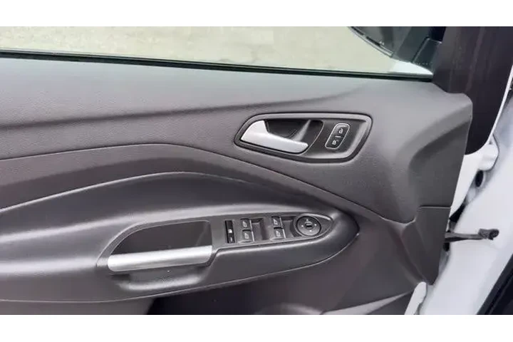 $14998 : Ford Escape 2019 AWD SE 4dr image 10