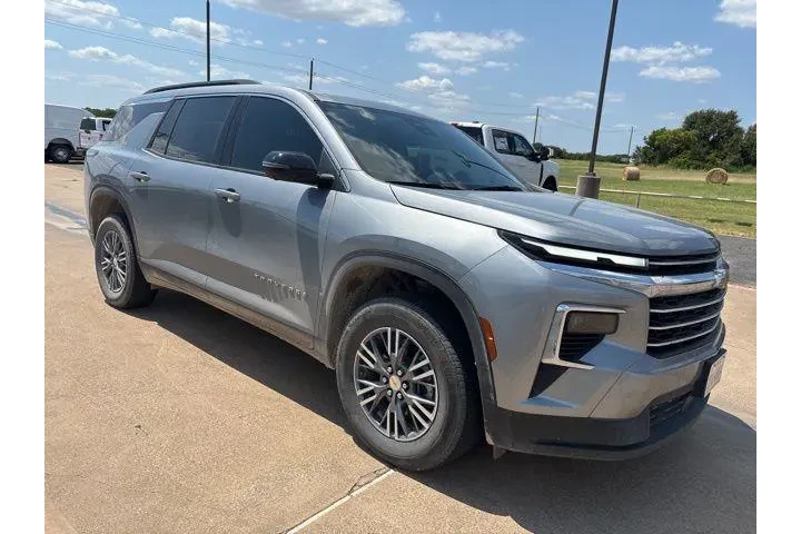 $32705 : Chevrolet Traverse 2024 LT 4 image 2