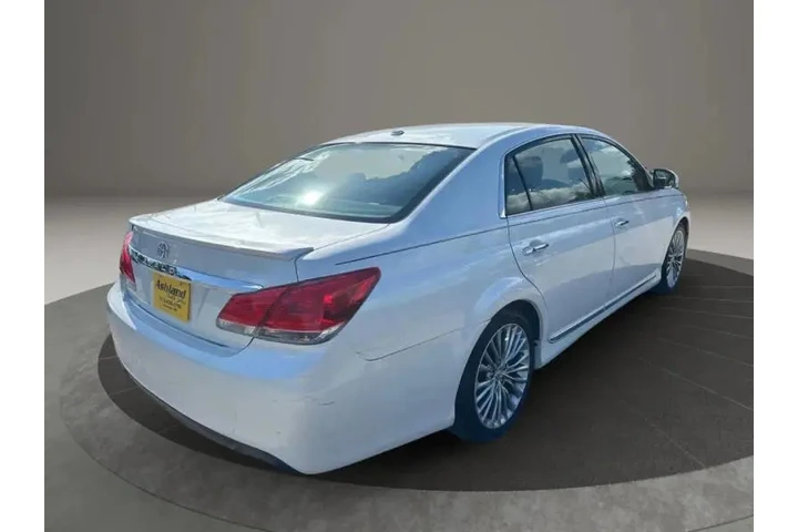 $13900 : 2012 Avalon Limited image 8