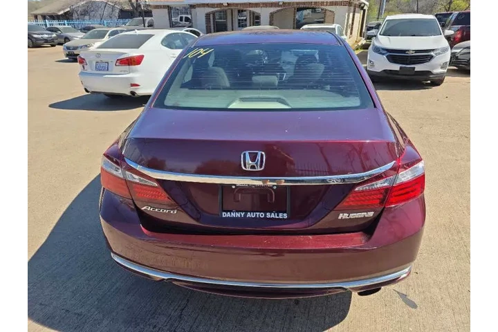 $9900 : 2016 Accord LX image 6