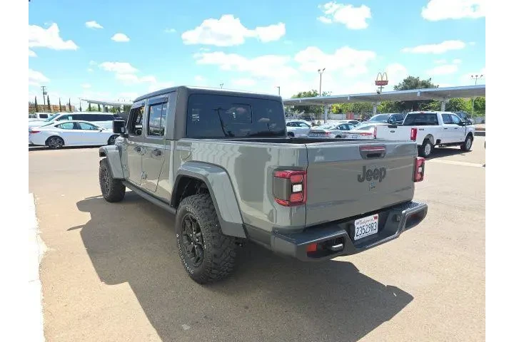$27900 : Jeep Gladiator 2021 4x4 Texa image 4