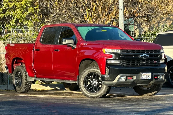 $39342 : Chevrolet Silverado 1500 Lim image 2