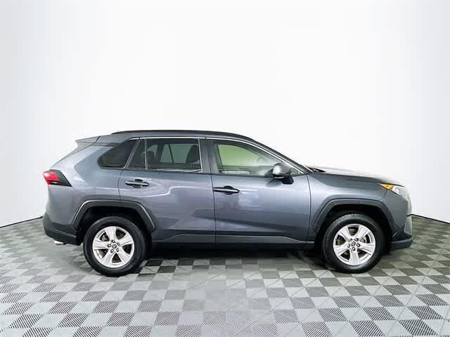 $18687 : PRE-OWNED 2020 TOYOTA RAV4 XLE image 10