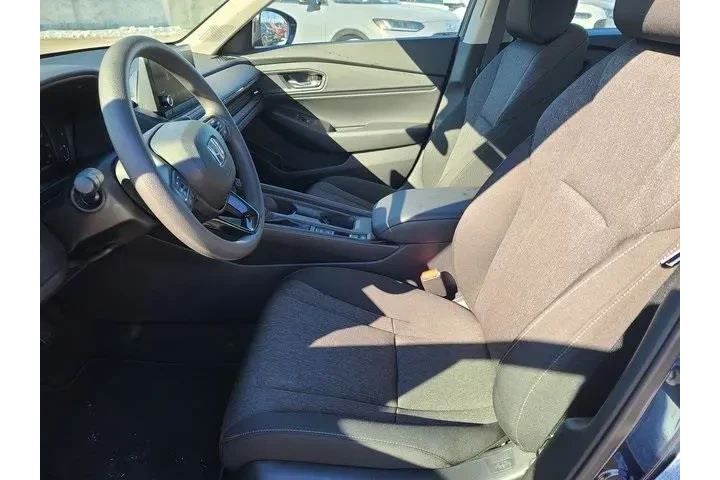 $29972 : Honda Accord 2025 SE 4dr Sed image 9