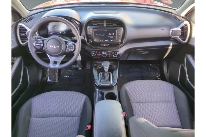$17835 : Kia Soul 2024 image 10