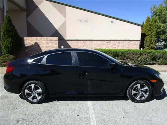 $14500 : 2020 HONDA CIVIC LX  --- CLEAN image 2