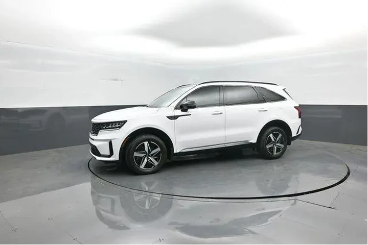 $24237 : Kia Sorento 2022 S 4dr SUV image 4