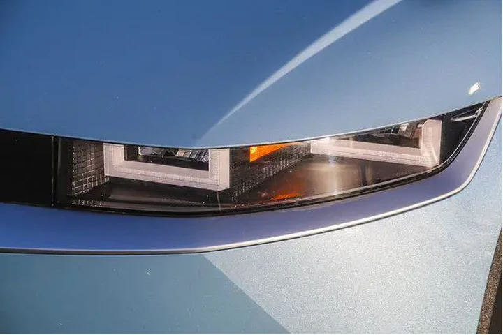 $24992 : Hyundai IONIQ 5 2024 SEL 4dr image 8