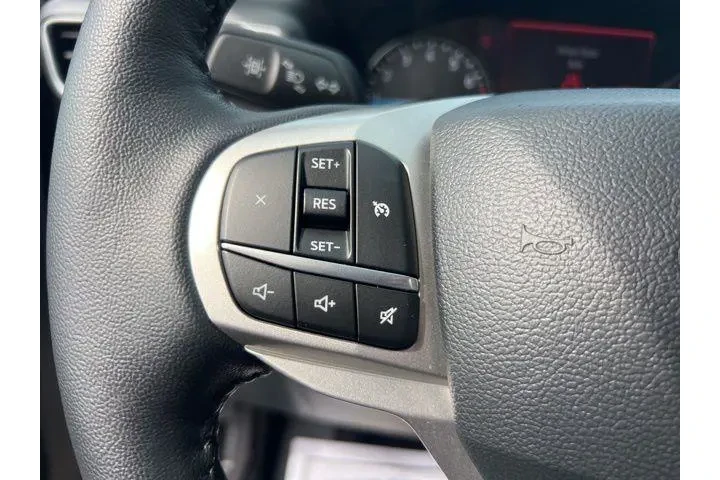 $30315 : Ford Explorer 2023 AWD XLT 4 image 9