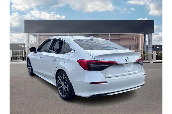 $22695 : Honda Civic 2024 Touring 4dr image 6