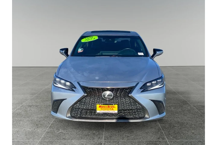 $35960 : Lexus ES 300h 2024 F SPORT D image 8