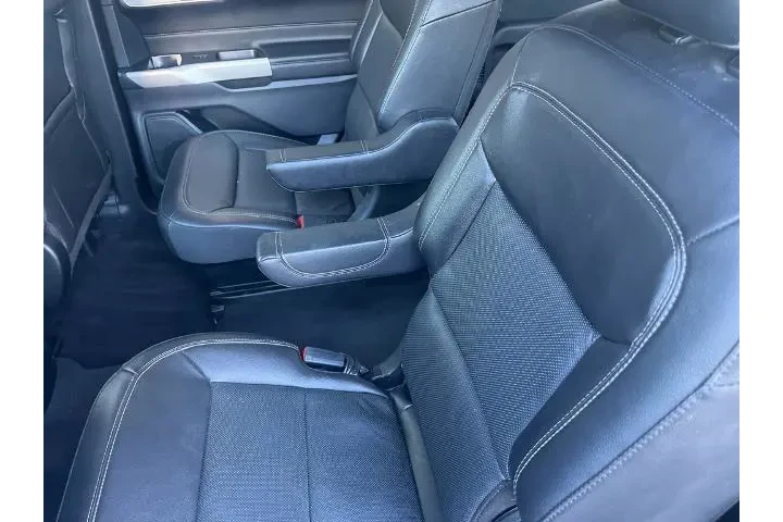 $35399 : Ford Explorer 2022 AWD Limit image 9