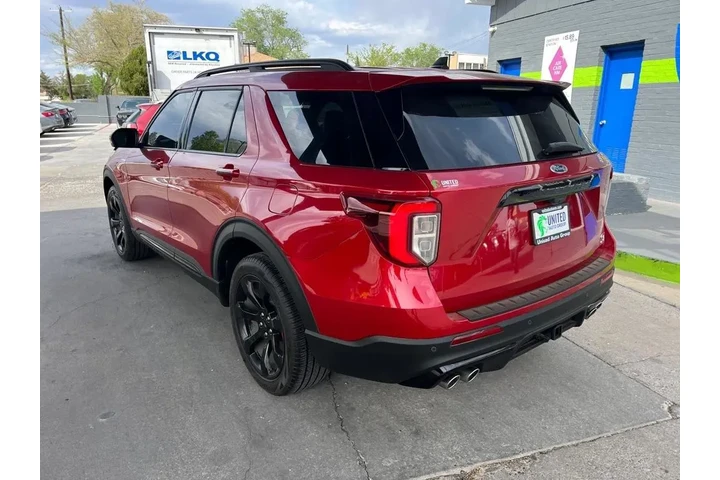 2023 Explorer ST AWD image 7
